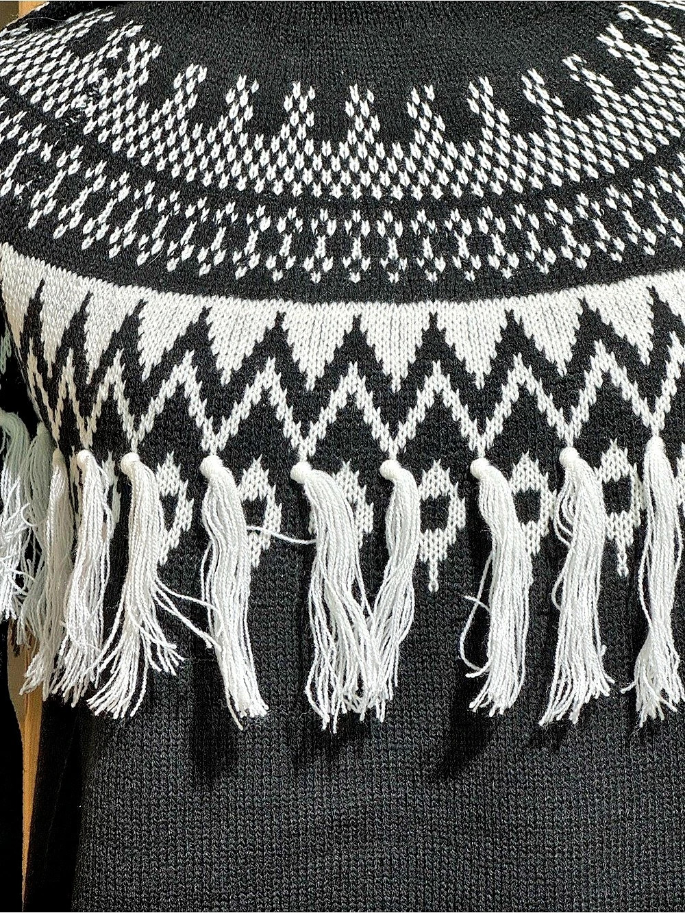 Cato Black & White Fringe Turtleneck Sweater Size Medium NWT - Picture 5 of 7